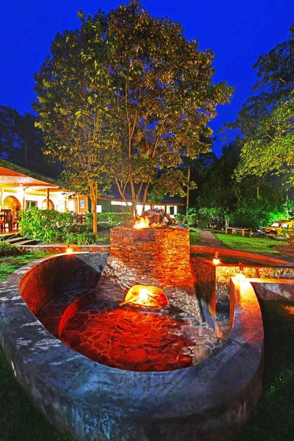 Primate Lodge Kibale Kampala Bagian luar foto
