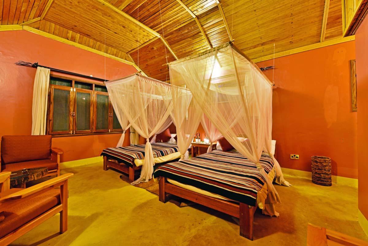 Primate Lodge Kibale Kampala Bagian luar foto